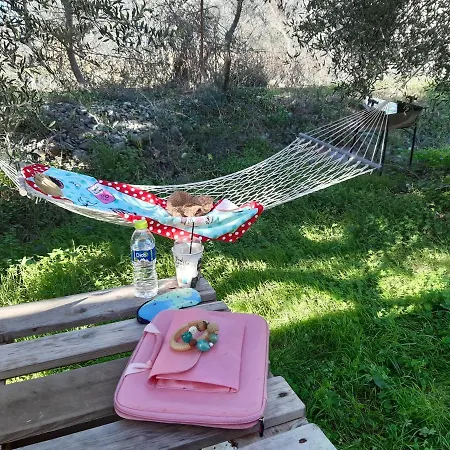 Mary 's Retro Caravan *