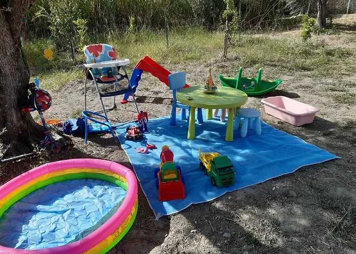 Campsite Mary 's Retro Caravan Eratini